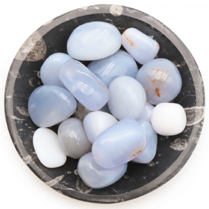 Pierre roulée de Calcédoine